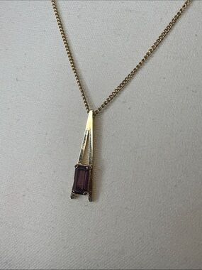 Vintage 1975 Avon Plaza IV Purple Amethyst Pendant Necklace Gold Tone JAH